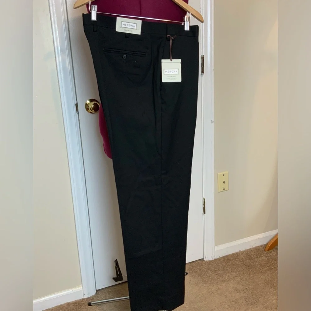 NWT Men’s Merona Wool Premium Classic Relax Fit Black Dress  Pants 40X32
